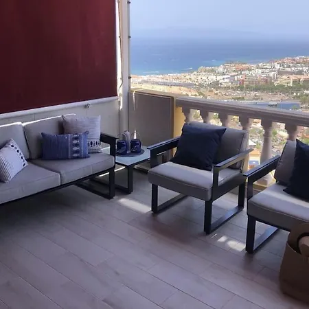 Apartment Con Impresionantes Vistas Y Piscina *