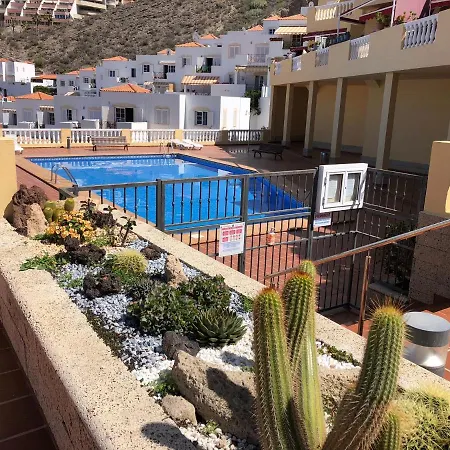 Con Impresionantes Vistas Y Piscina Apartment